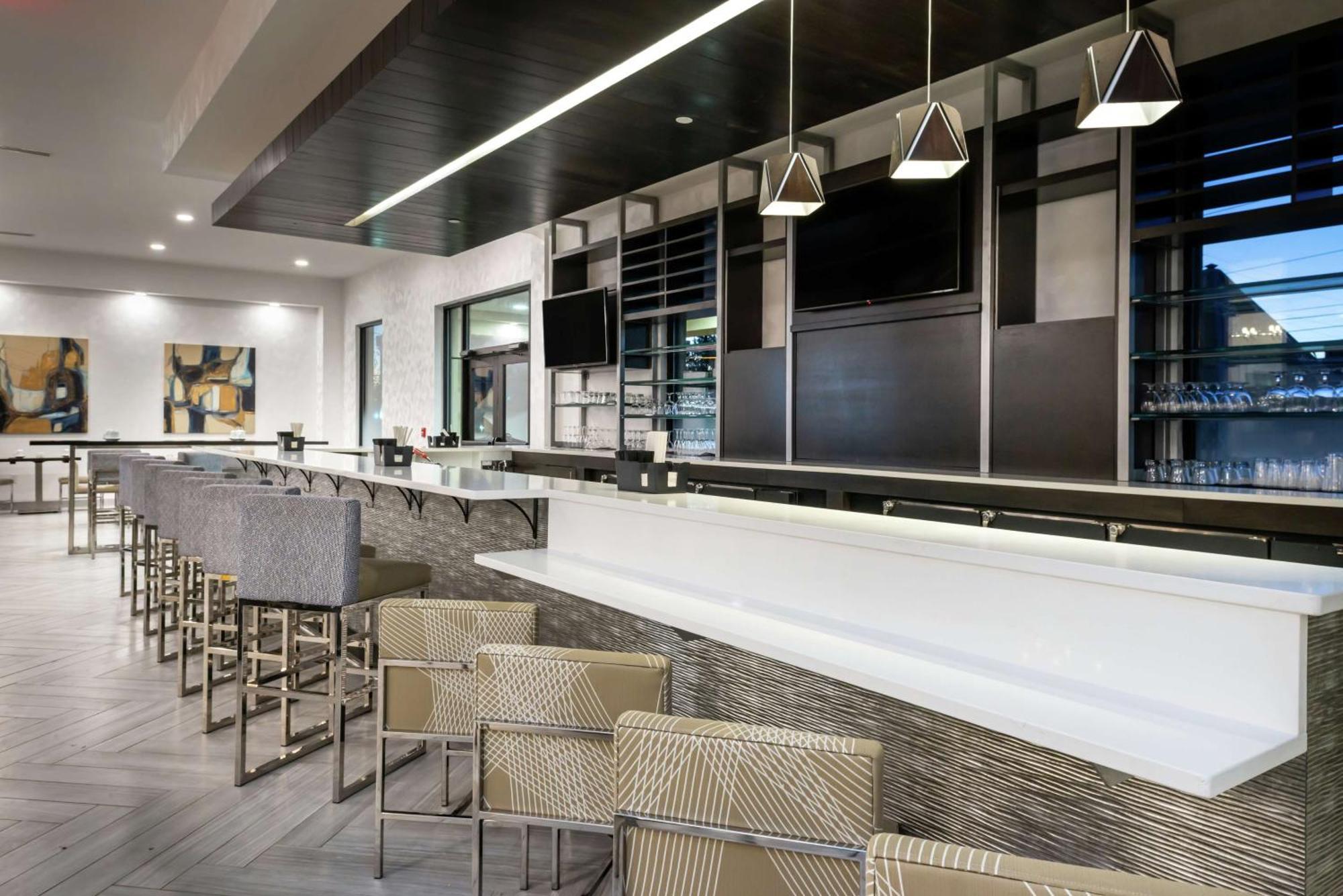 Hilton Garden Inn Columbia Downtown Экстерьер фото