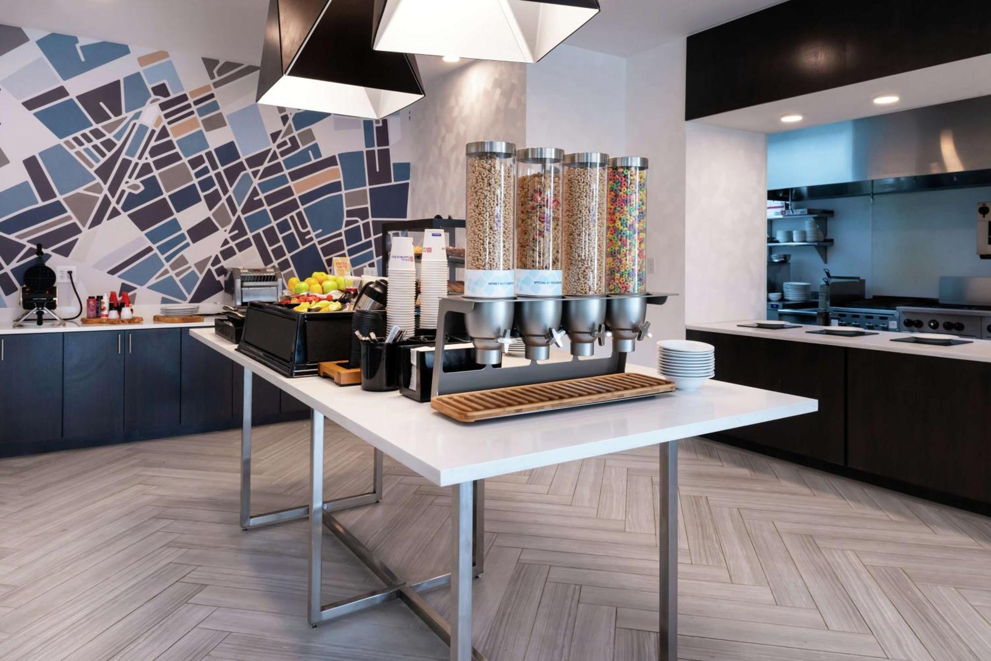Hilton Garden Inn Columbia Downtown Экстерьер фото