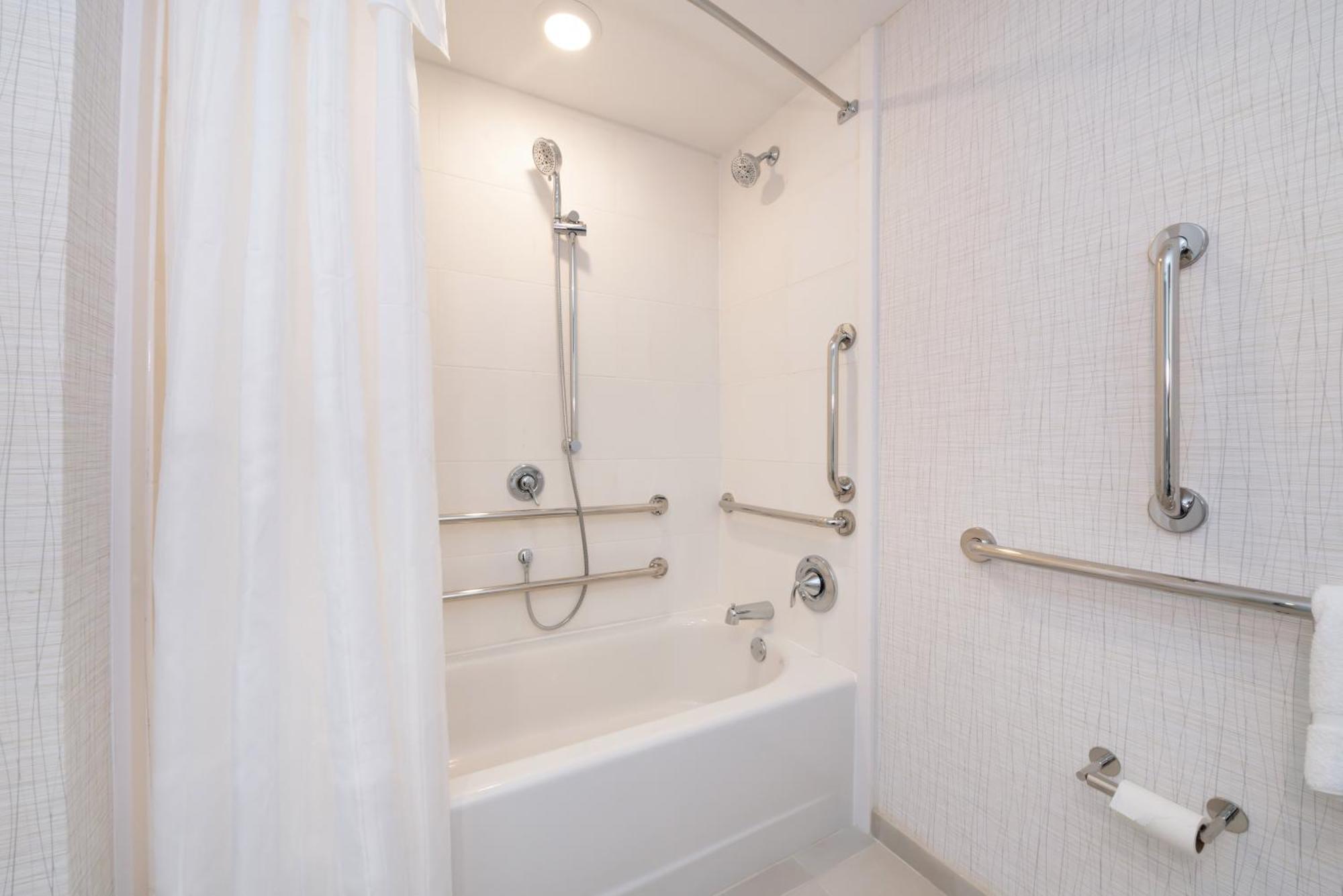 Hilton Garden Inn Columbia Downtown Экстерьер фото